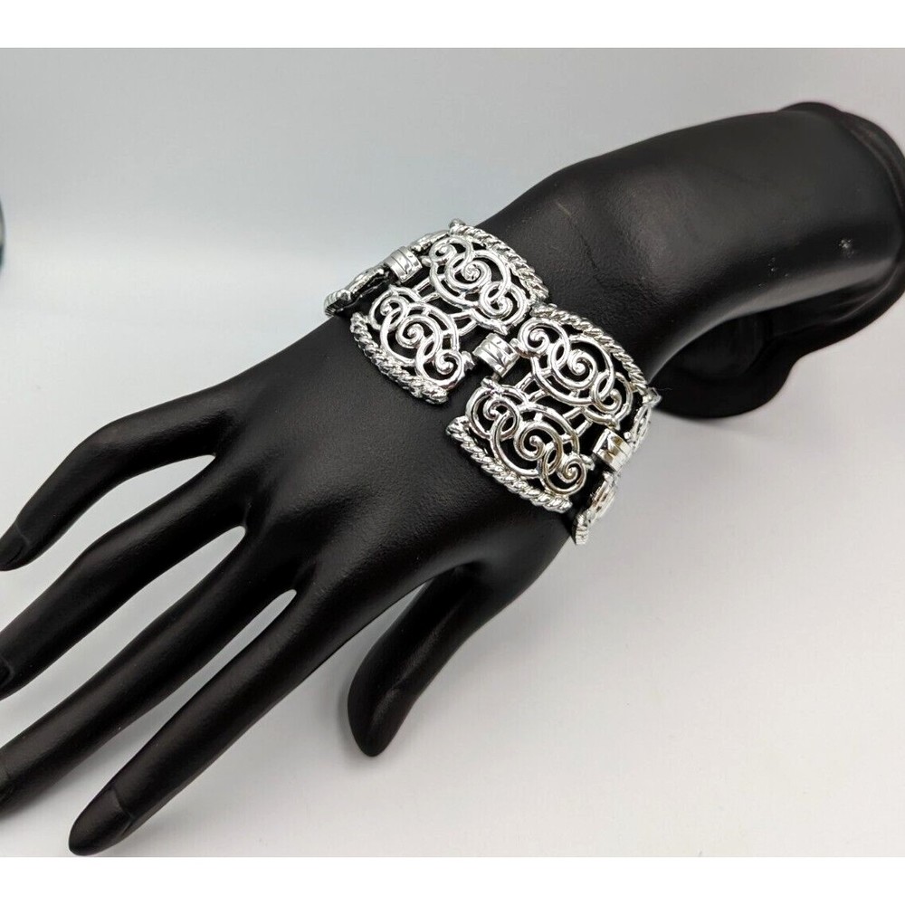 Silver Tone Filigree Bracelet Ornate Vintage Unsigned Fold Over Clasp 7.5"